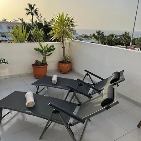 With Large Terrace And Ocean View Apartmán