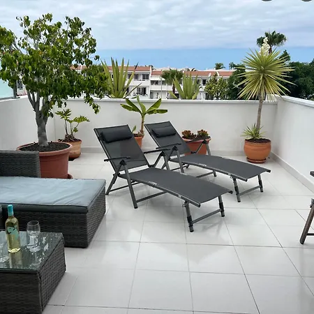 With Large Terrace And Ocean View Apartmán