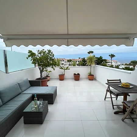 With Large Terrace And Ocean View * Адехе