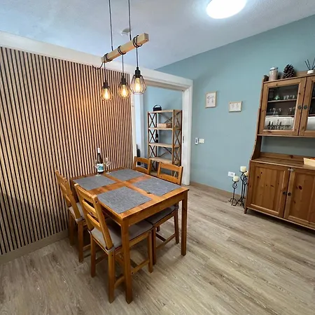 With Large Terrace And Ocean View Apartmán